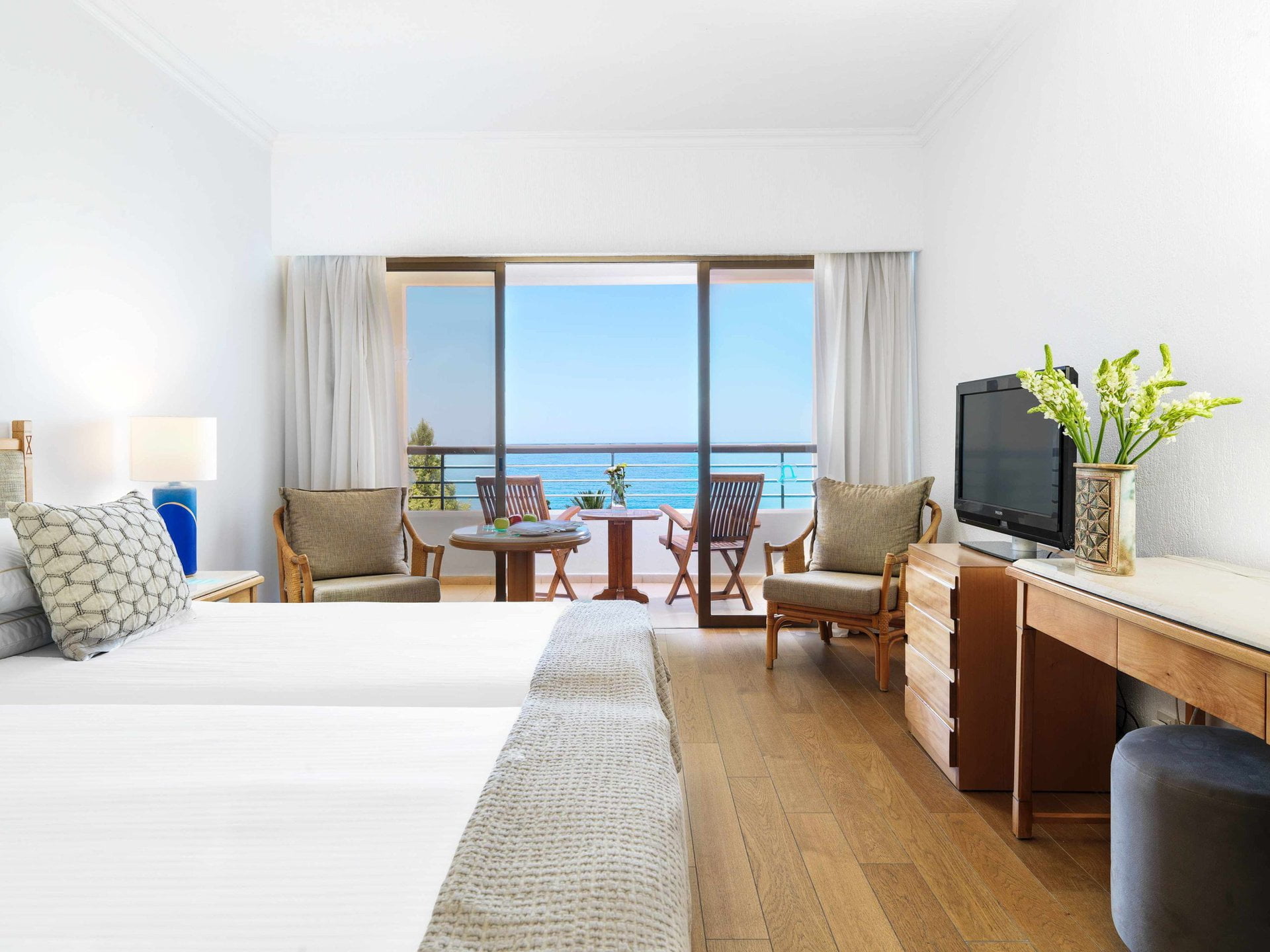 Sea View Room, Coral Beach Hotel & Resort (1)